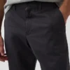 Pantalon kaki droit moderne