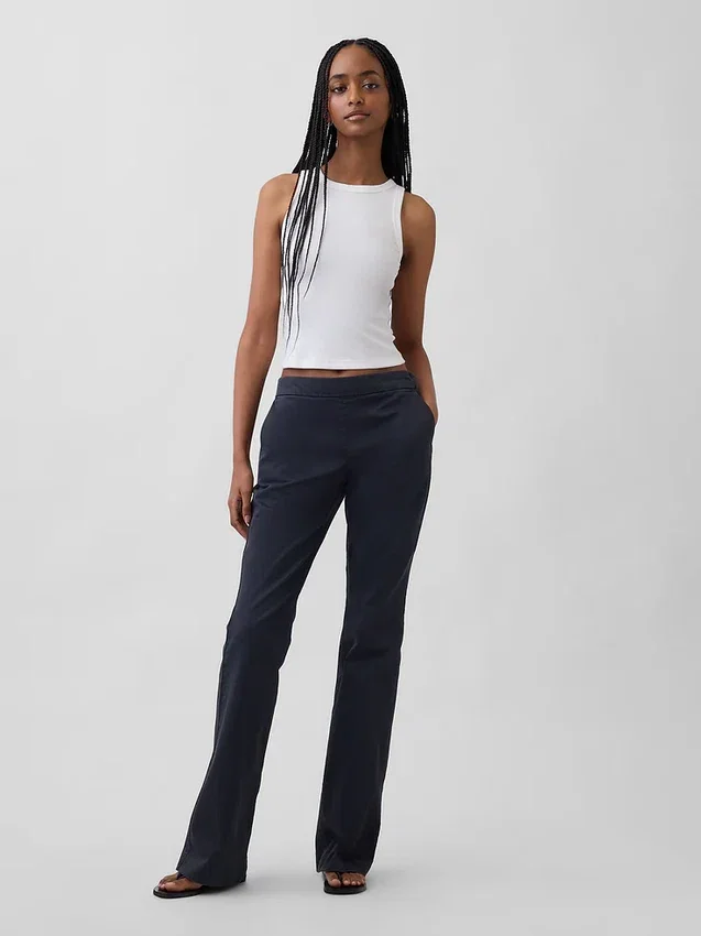 Pantalon kaki évasé ajusté à taille basse