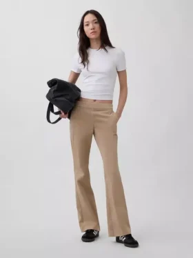 Pantalon kaki évasé ajusté à taille basse