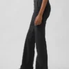 Pantalon kaki évasé ajusté à taille basse