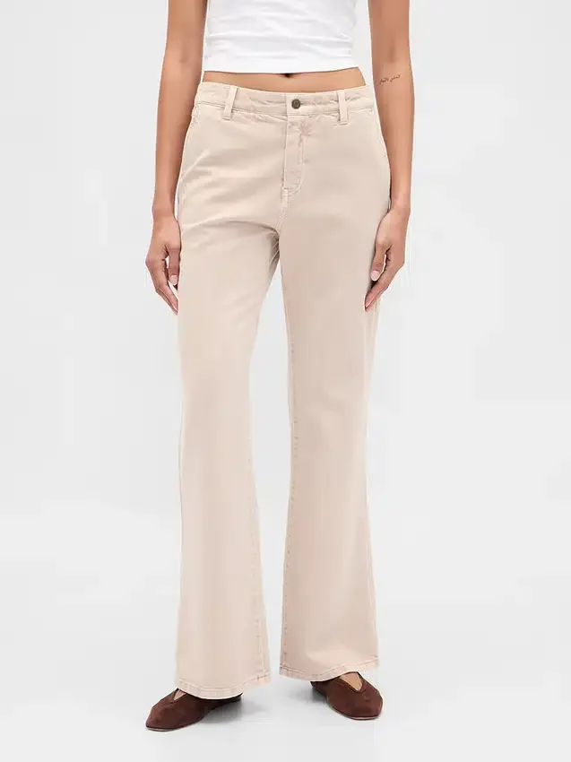 Pantalon kaki évasé à taille basse et coupe décontractée