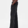 Pantalon kaki évasé à taille basse et coupe décontractée