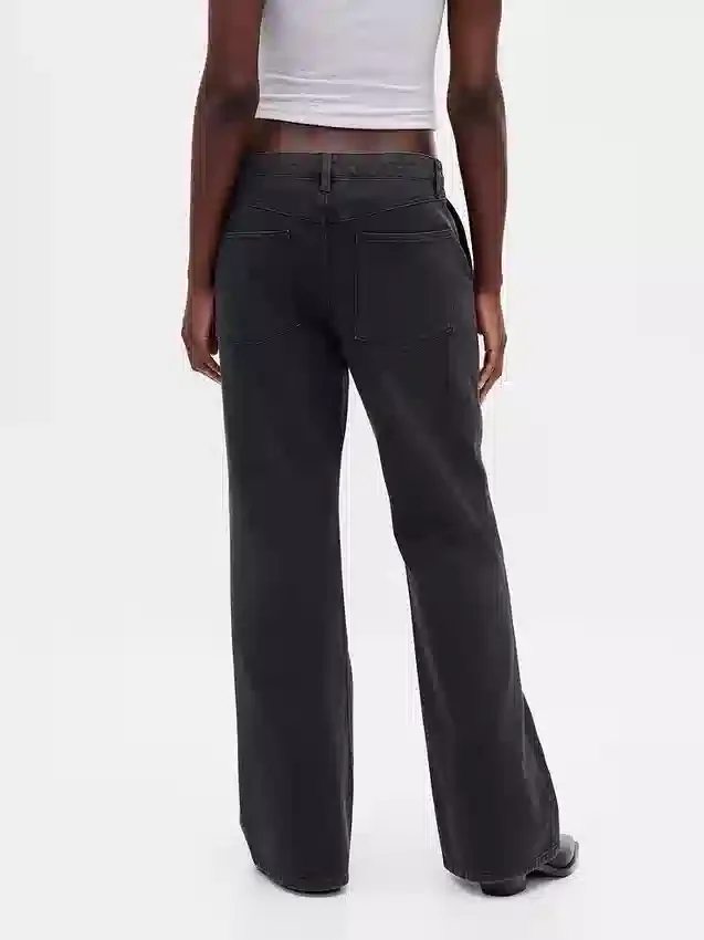 Pantalon kaki évasé à taille basse et coupe décontractée