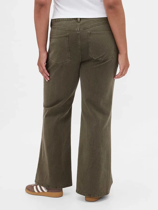 Pantalon kaki évasé à taille basse et coupe décontractée