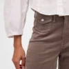 Pantalon large en velours côtelé à taille haute