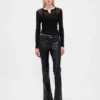Pantalon long et ajusté en cuir vegan recyclé, taille basse