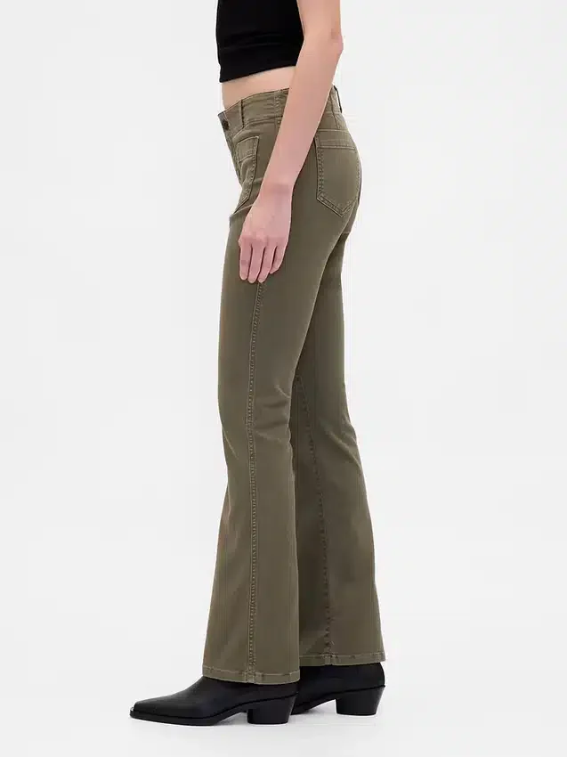 Pantalon long et ajusté en sergé à taille basse