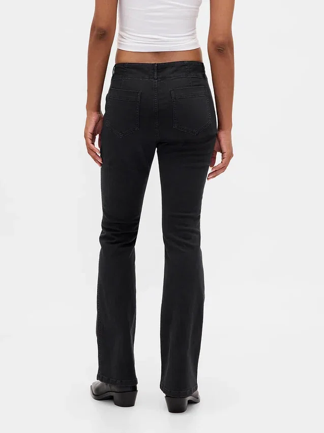 Pantalon long et ajusté en sergé à taille basse