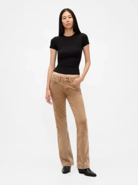 Pantalon long et ajusté en velours côtelé à taille basse