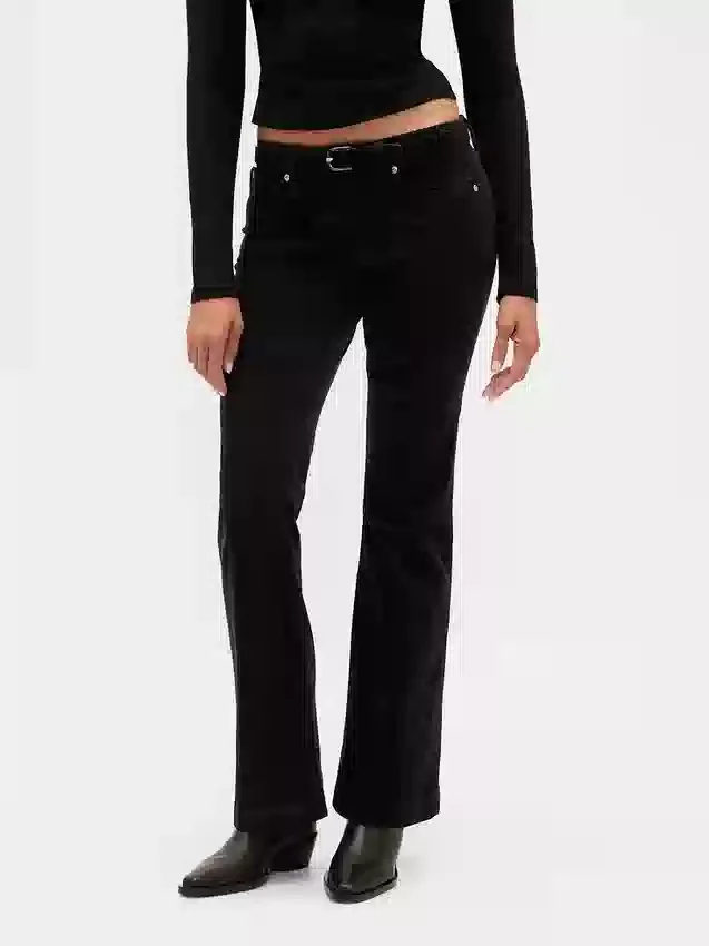 Pantalon long et ajusté en velours côtelé à taille basse