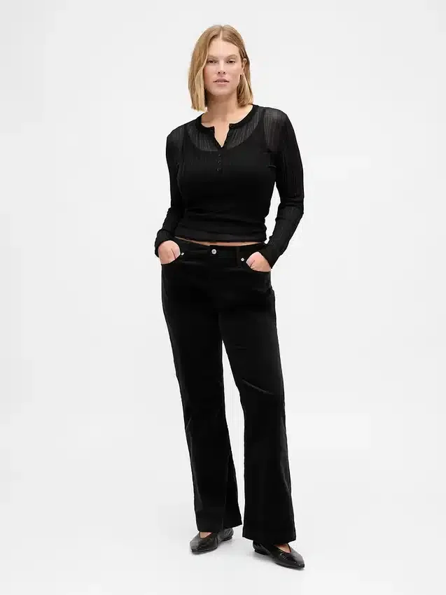 Pantalon long et ajusté en velours côtelé à taille basse