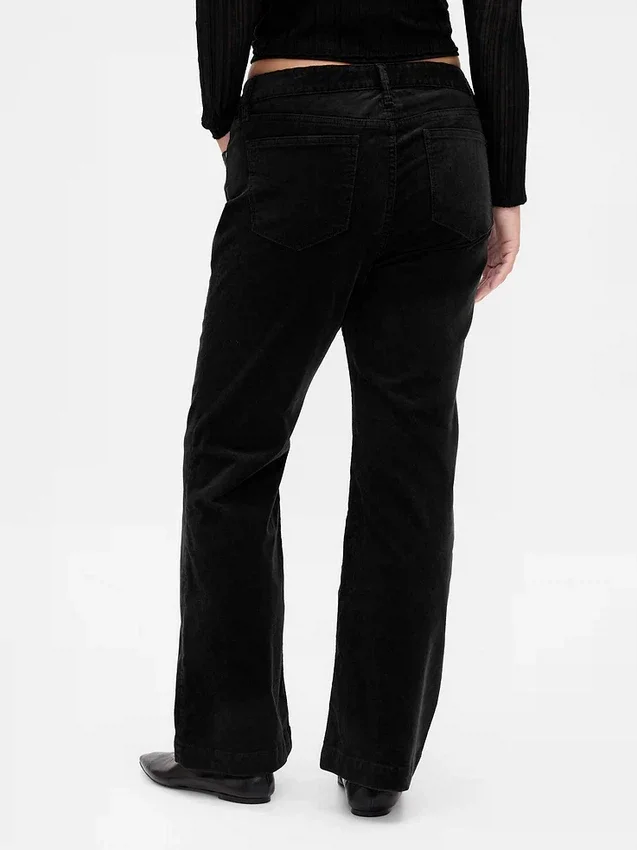 Pantalon long et ajusté en velours côtelé à taille basse