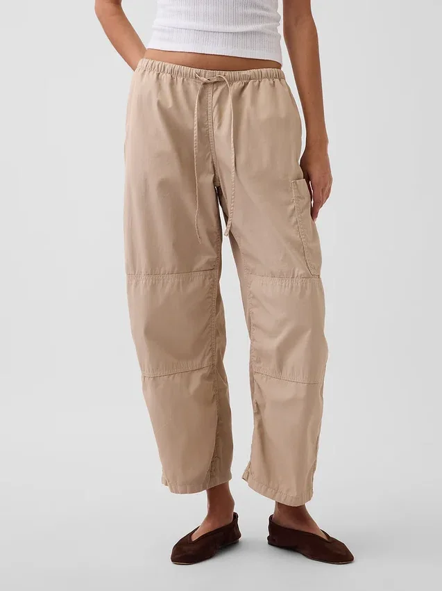 Pantalon utilitaire taille mi-haute en sergé, coupe « barrel »