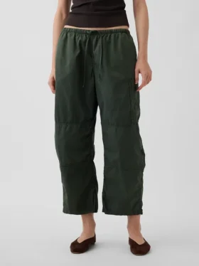 Pantalon utilitaire taille mi-haute en sergé, coupe « barrel »