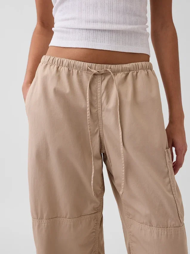 Pantalon utilitaire taille mi-haute en sergé, coupe « barrel »