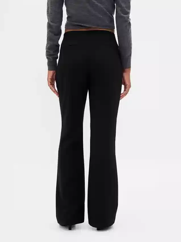 Pantalon évasé en sergé à taille basse