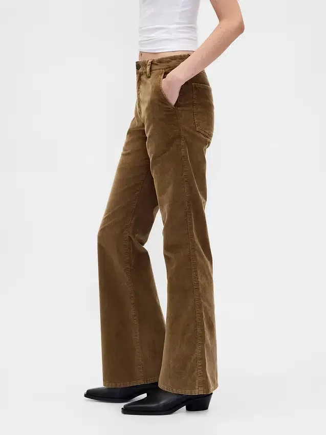 Pantalon évasé en velours côtelé à taille moyenne