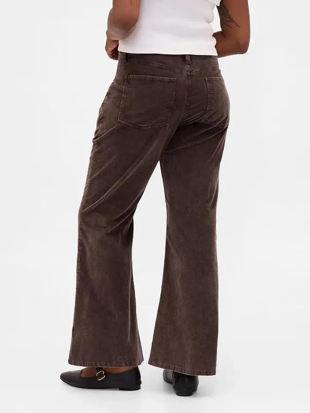 Pantalon évasé en velours côtelé à taille moyenne