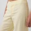 Pantalon évasé taille basse en mélange de lin