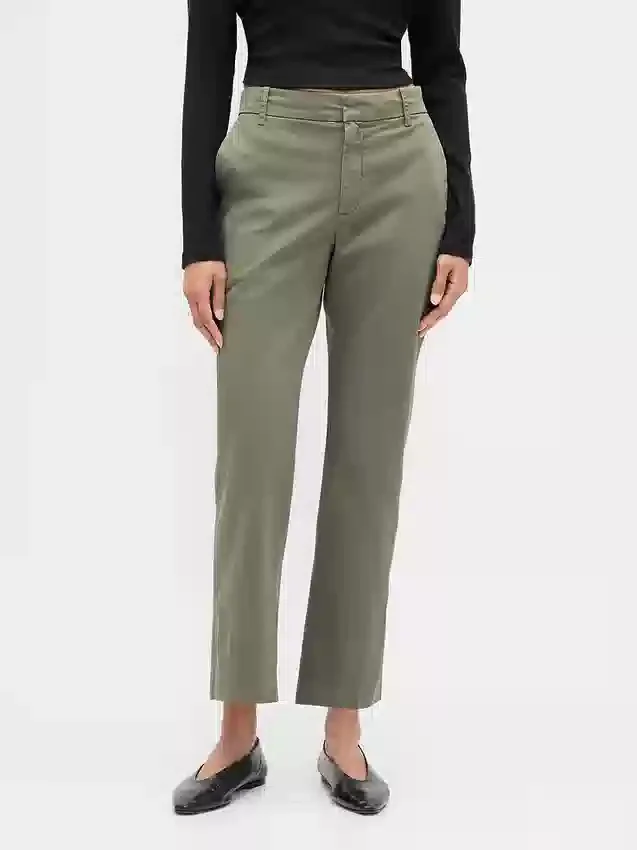 Pantalons kaki taille moyenne