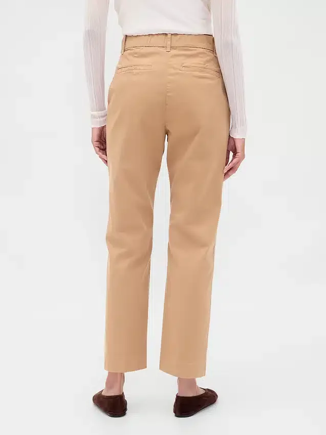 Pantalons kaki taille moyenne