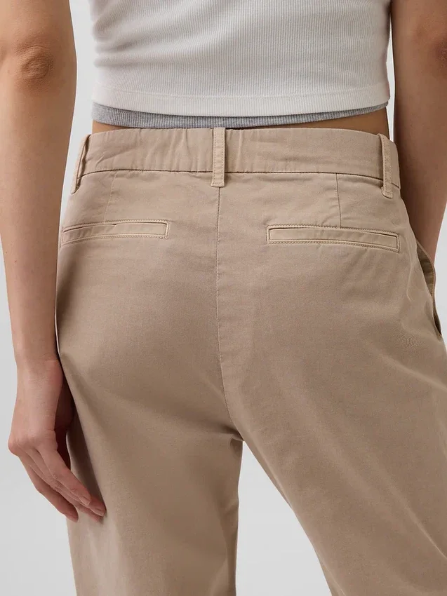 Pantalons kaki taille moyenne