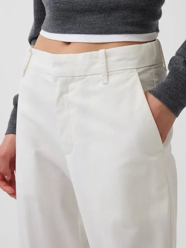 Pantalons kaki taille moyenne