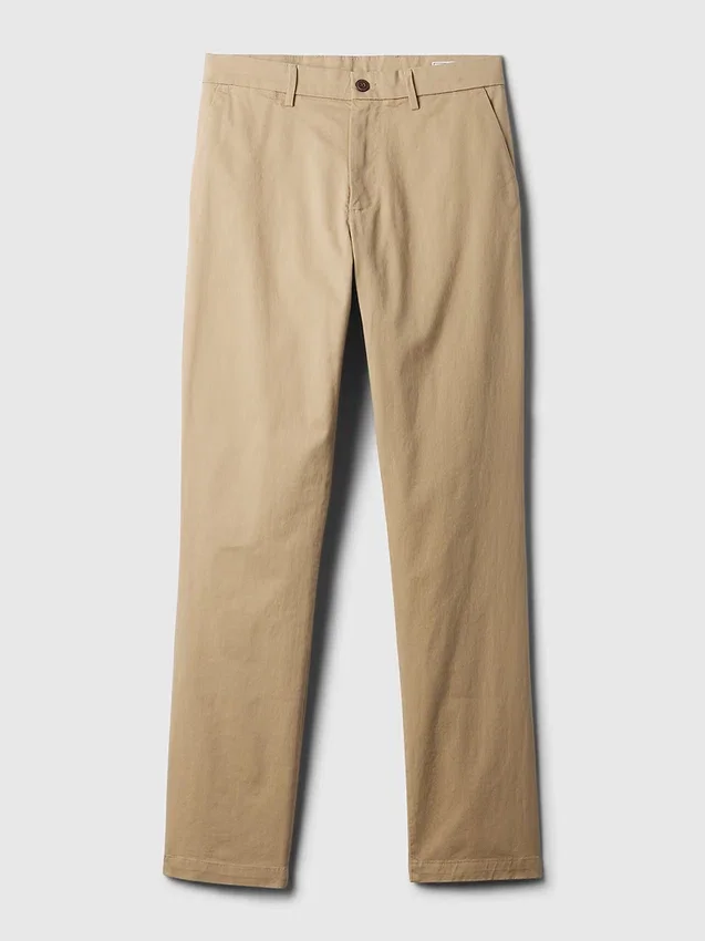 Pantalons kakis modernes à coupe fuselée