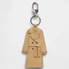 Pendentif pour sac « Trench-coat »
