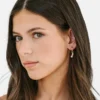 Pierced Co : breloque marguerite rampante pour boucles d’oreilles Huggie