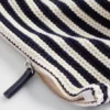 Pochette à fermeture éclair en crochet