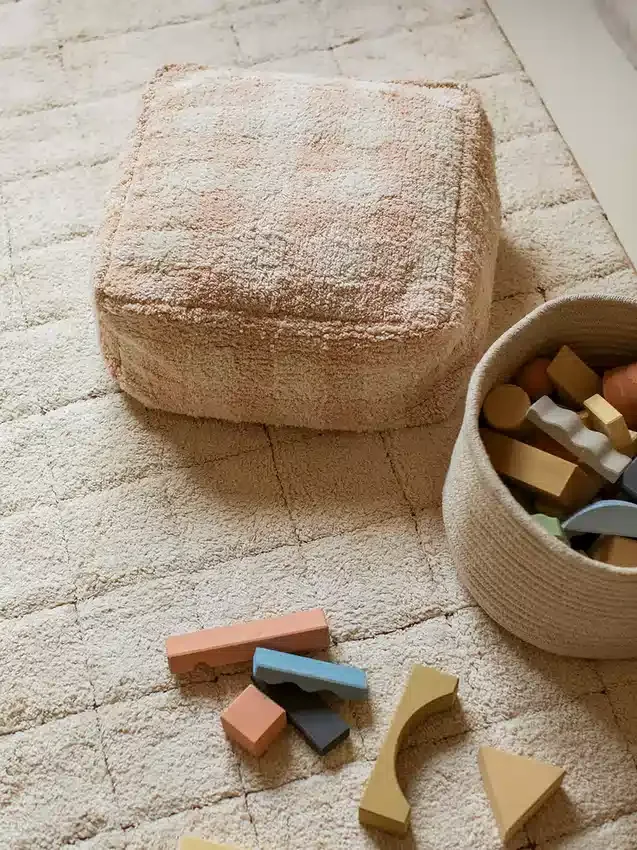 Pouf « Vichy » de Lorena Canals