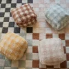 Pouf « Vichy » de Lorena Canals
