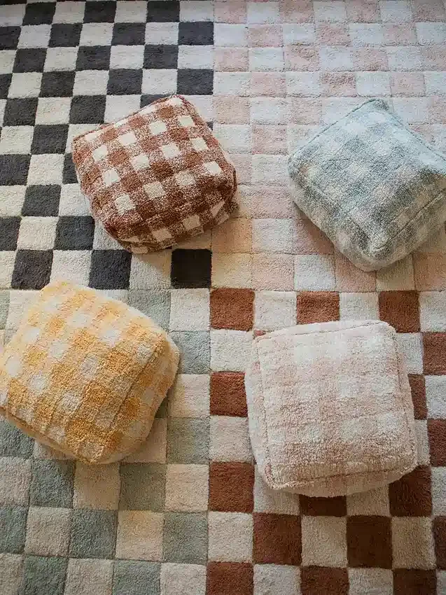Pouf « Vichy » de Lorena Canals