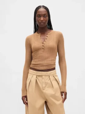 Pull Henley en maille côtelée transparente