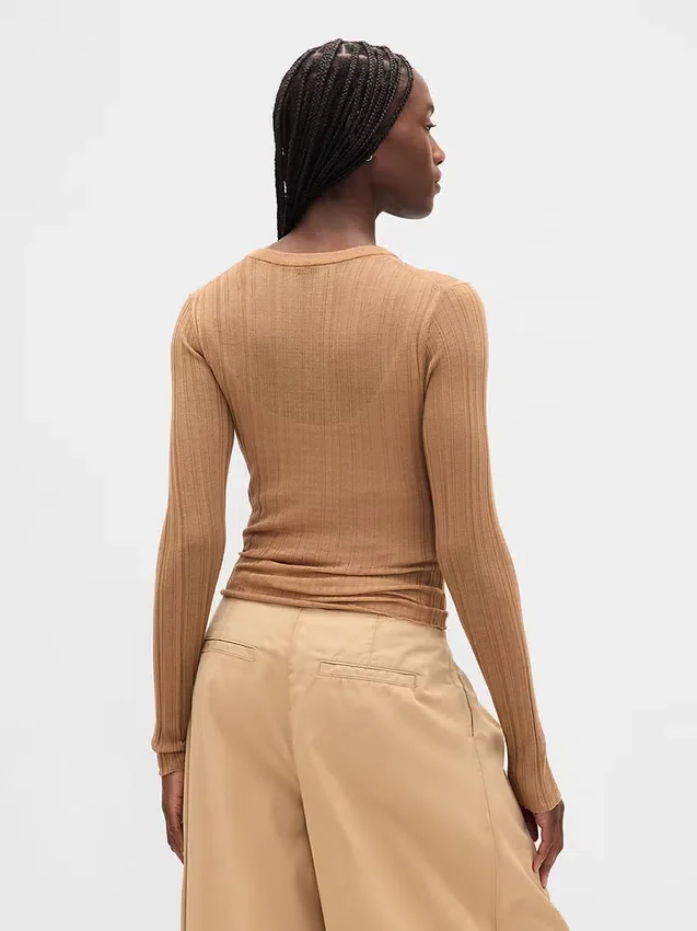 Pull Henley en maille côtelée transparente