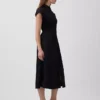 Robe chemise mi-longue cintrée en popeline