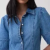 Robe chemise mi-longue en denim à manches bouffantes