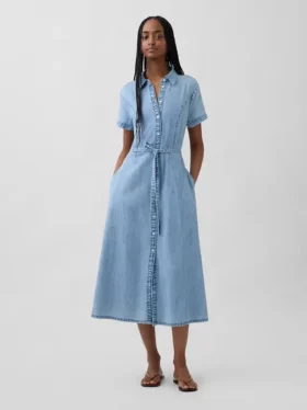 Robe chemise mi-longue en denim à nouer à la taille