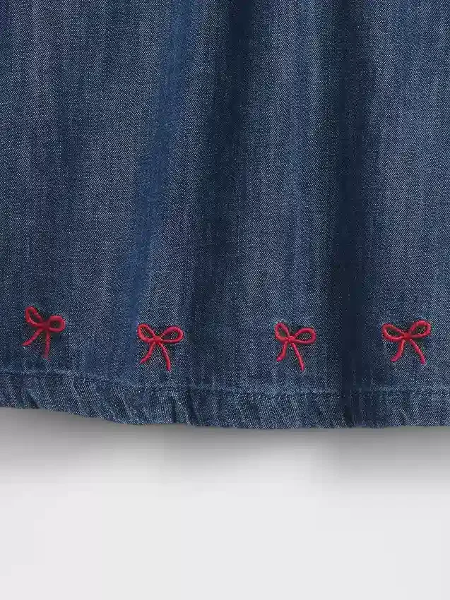 Robe en denim pour bébé à col à volants