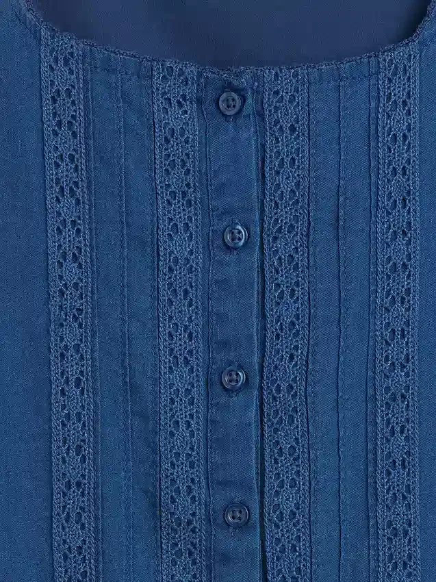 Robe enfant à manches flottantes et bordure en dentelle