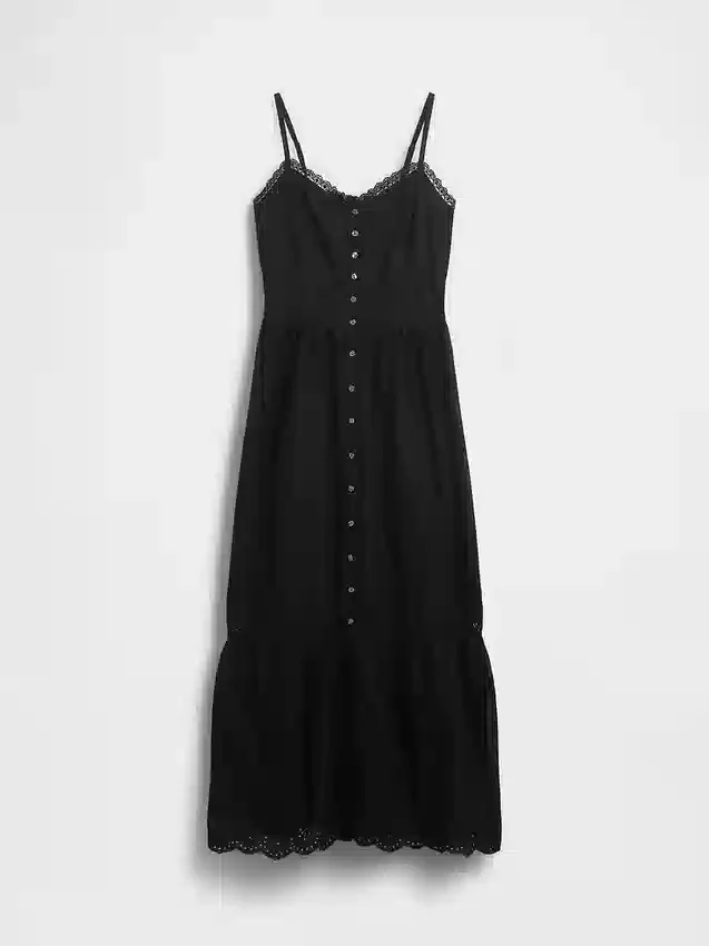 Robe longue à boutons sur le devant, bordée de dentelle