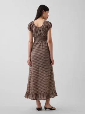Robe longue à col en V et ourlet à volants