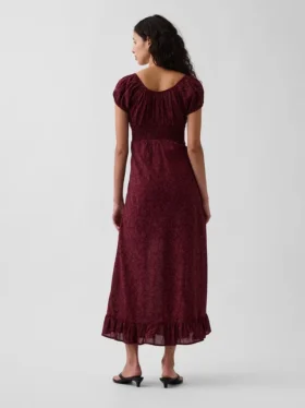 Robe longue à col en V et ourlet à volants
