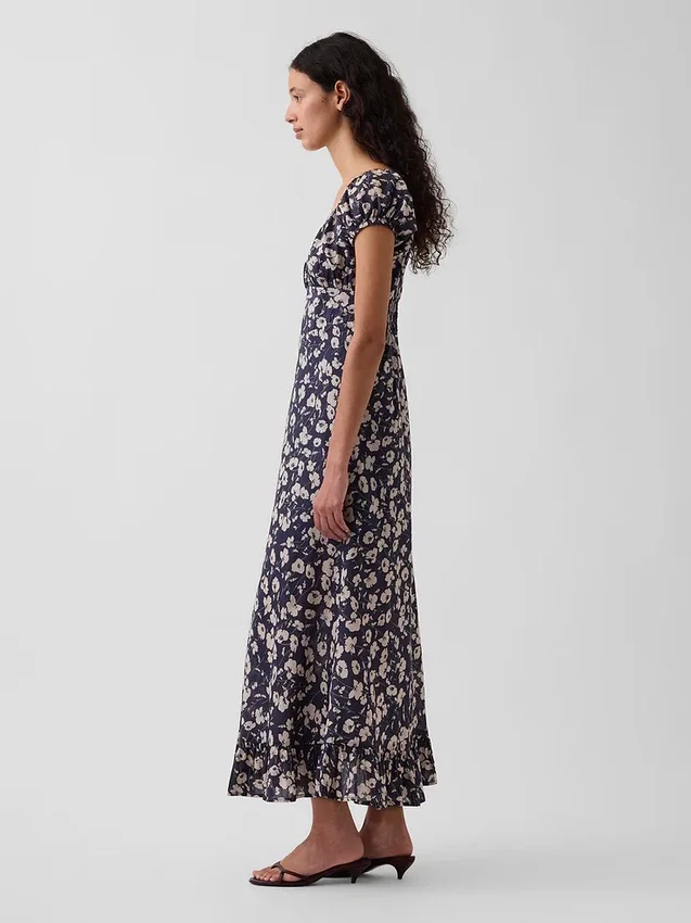 Robe longue à col en V et ourlet à volants