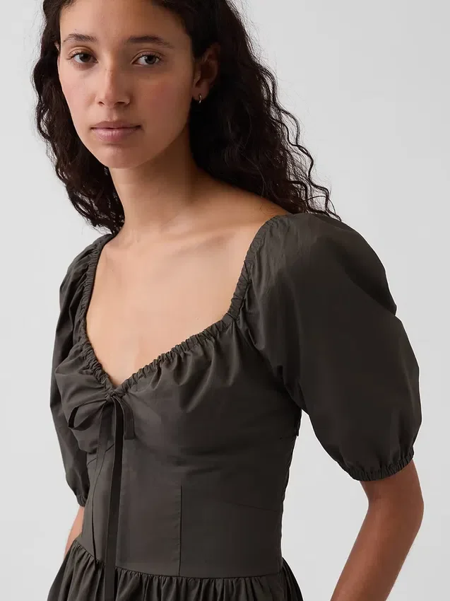 Robe longue corset à manches bouffantes