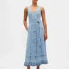 Robe longue en denim à boutons sur le devant et ceinture à nouer