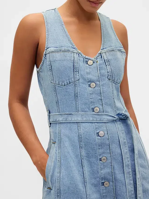 Robe longue en denim à boutons sur le devant et ceinture à nouer