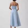 Robe longue en denim à coutures corsetées