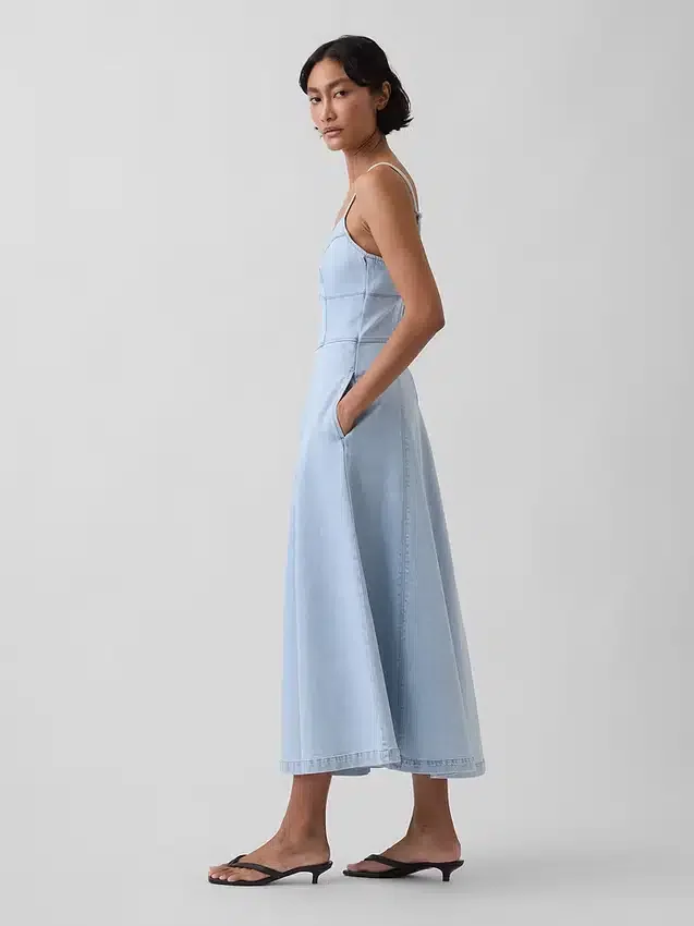 Robe longue en denim à coutures corsetées